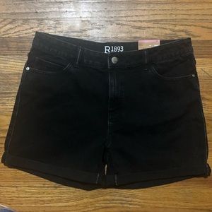 High waisted Shorts Vintage vibes